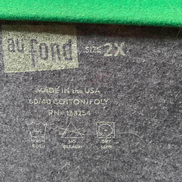 Pretty Kitty T shirt.  Size 2X - Picture 3 of 3